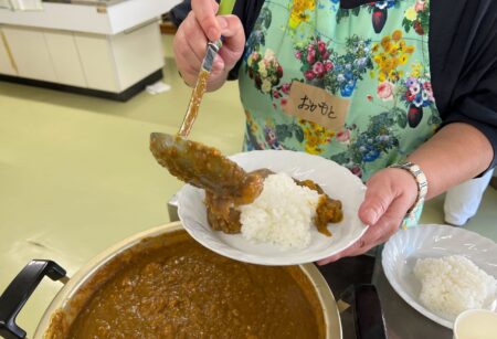 【てらにしふれあい食堂】暑熱夏カレーをお届け✨