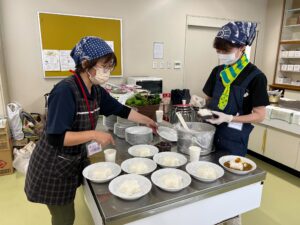 【てらにしふれあい食堂】こども食堂　寺西地域センター｜株式会社ウェルケア 　東広島市　カレー　スライム　